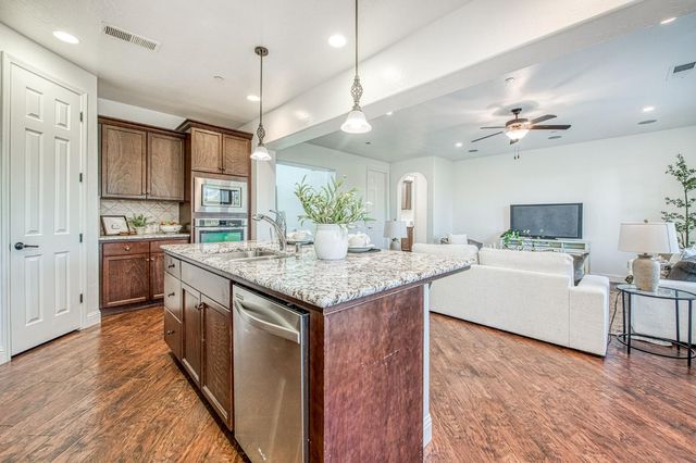 11384 N Via Montessori Drive, Fresno, CA 93730