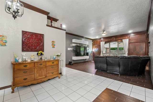 11409 Pinewick Drive, Oklahoma City, OK 73162