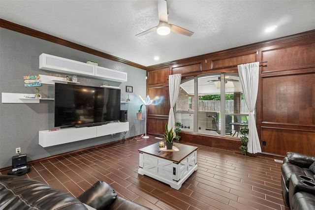 11409 Pinewick Drive, Oklahoma City, OK 73162