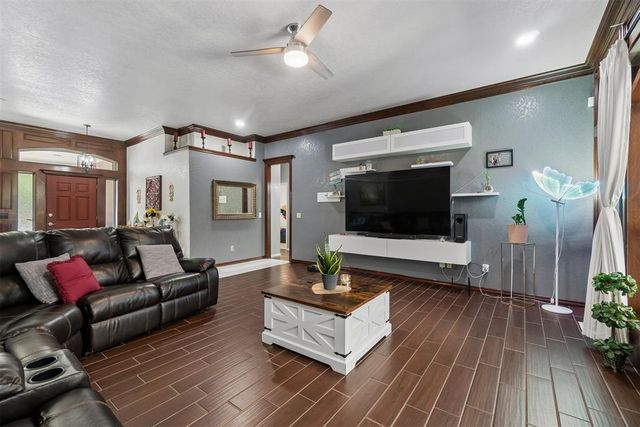 11409 Pinewick Drive, Oklahoma City, OK 73162