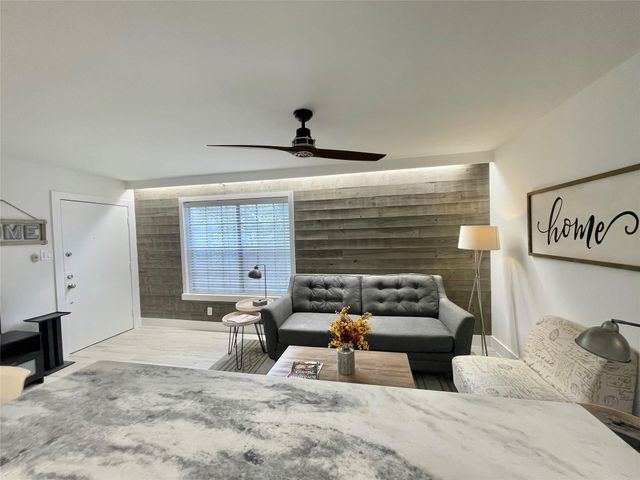 1855 Portsmouth Street 7D, Houston, TX 77098