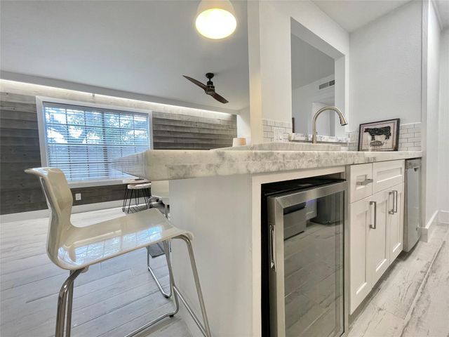 1855 Portsmouth Street 7D, Houston, TX 77098