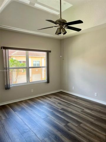 312 Talia Cir, Palm Springs, FL 33461