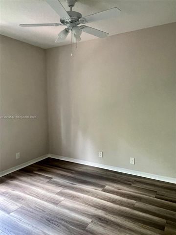 312 Talia Cir, Palm Springs, FL 33461