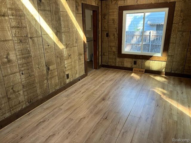 4457 1st Street, Wayne, MI 48184