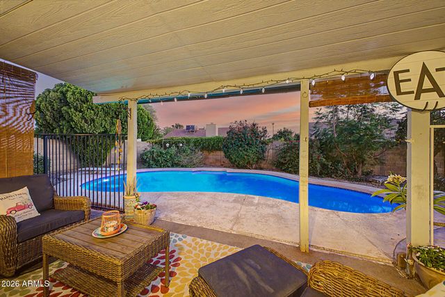 6321 W ACAPULCO Lane, Glendale, AZ 85306