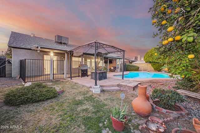 6321 W ACAPULCO Lane, Glendale, AZ 85306