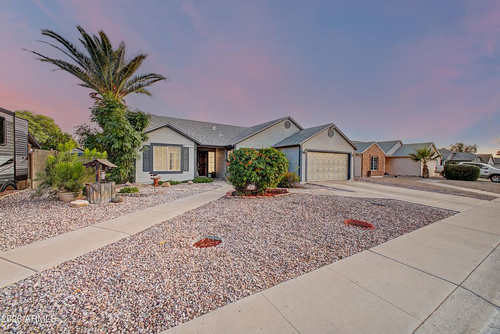6321 W ACAPULCO Lane, Glendale, AZ 85306