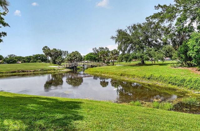 19536 Sea Pines Way, Boca Raton, FL 33498