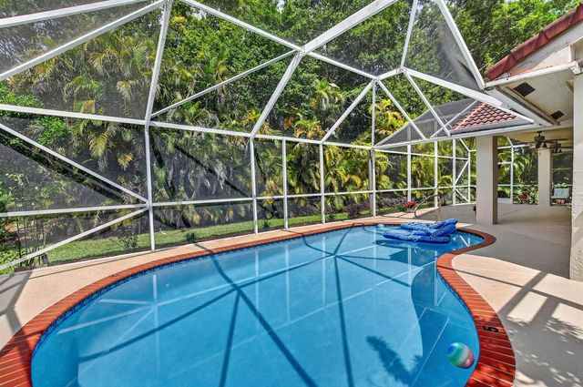 19536 Sea Pines Way, Boca Raton, FL 33498