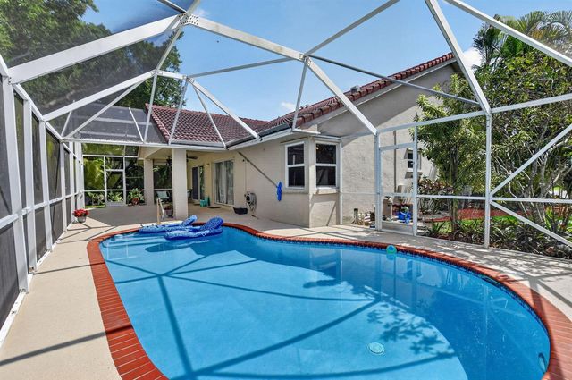 19536 Sea Pines Way, Boca Raton, FL 33498