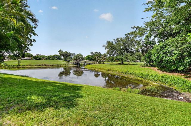 19536 Sea Pines Way, Boca Raton, FL 33498