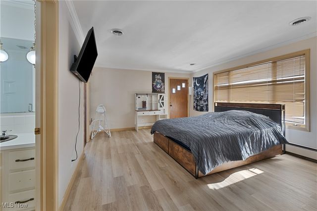 125 Island Drive, Poland, OH 44514