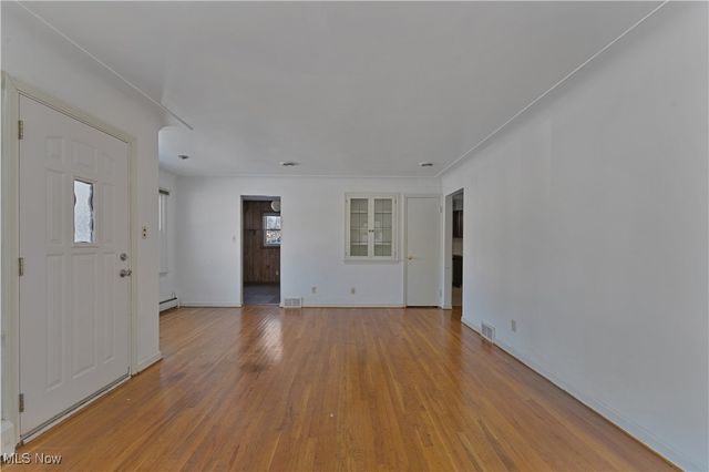 125 Island Drive, Poland, OH 44514