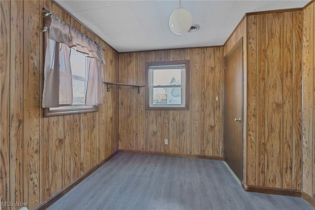 125 Island Drive, Poland, OH 44514