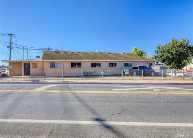 700 West Morrison Avenue, Santa Maria, CA 93458