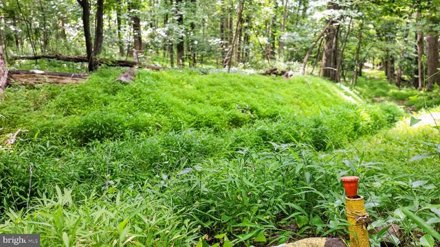 2571 VALLEY VIEW RD, Morgantown, PA 19543