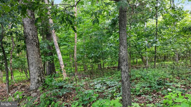 2571 VALLEY VIEW RD, Morgantown, PA 19543