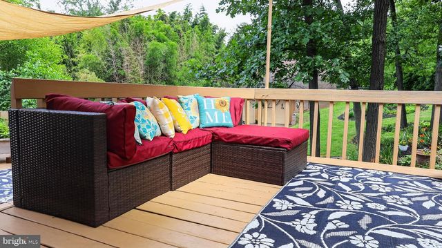 2571 VALLEY VIEW RD, Morgantown, PA 19543