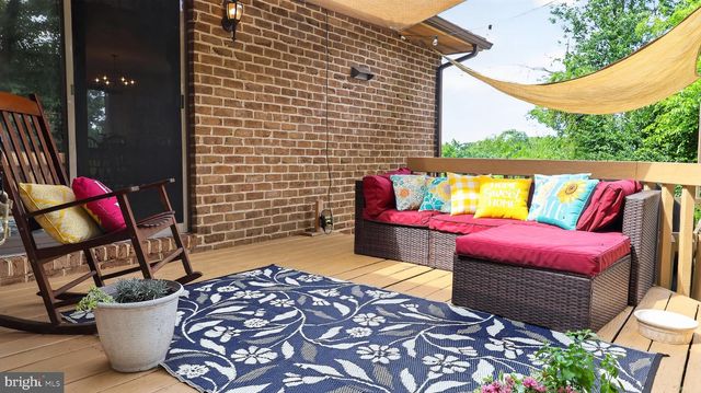 2571 VALLEY VIEW RD, Morgantown, PA 19543