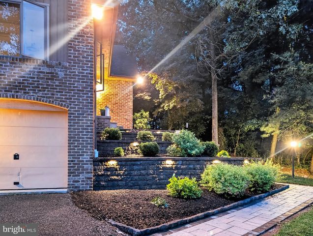 2571 VALLEY VIEW RD, Morgantown, PA 19543