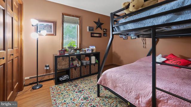 2571 VALLEY VIEW RD, Morgantown, PA 19543
