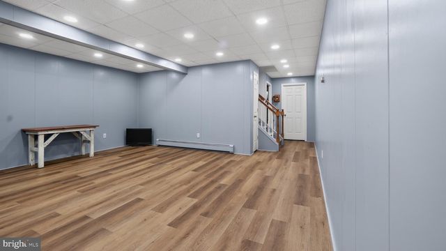 2571 VALLEY VIEW RD, Morgantown, PA 19543