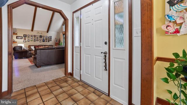 2571 VALLEY VIEW RD, Morgantown, PA 19543