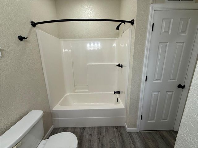 210 W 7th Street, Knob Noster, MO 65336