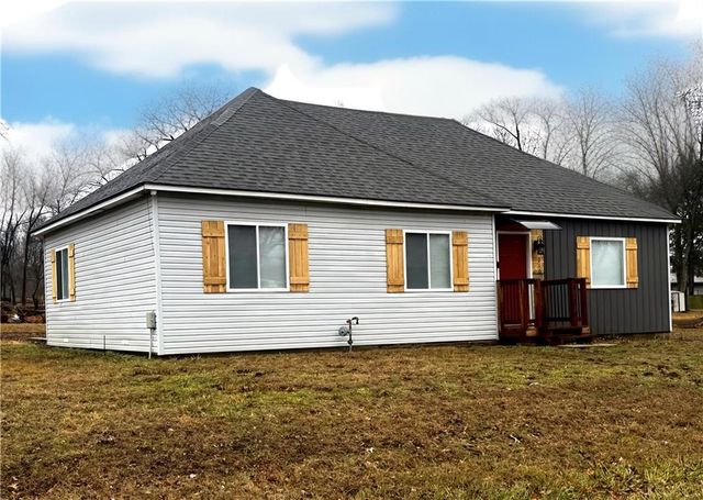 210 W 7th Street, Knob Noster, MO 65336