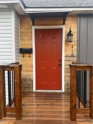 210 W 7th Street, Knob Noster, MO 65336