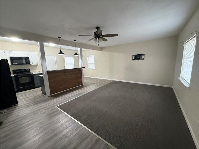 210 W 7th Street, Knob Noster, MO 65336