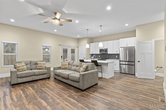 5424 Delmar Boulevard, St Louis, MO 63112