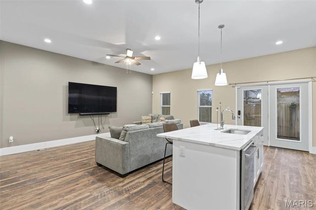 5424 Delmar Boulevard, St Louis, MO 63112