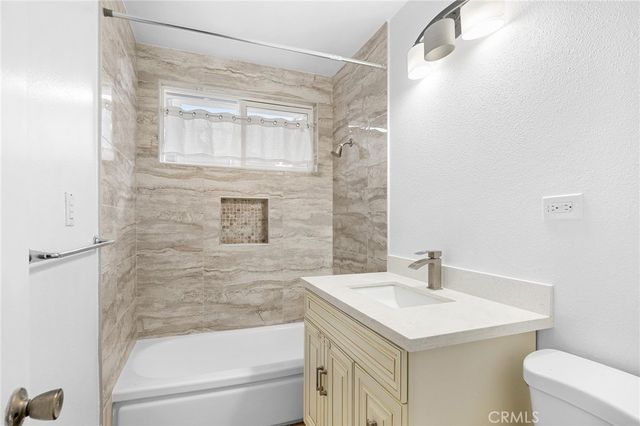 11555 Collett Ave, Granada Hills, CA 91344