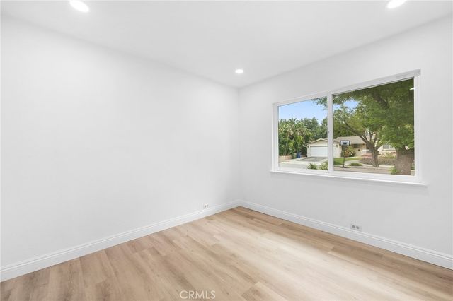 11555 Collett Ave, Granada Hills, CA 91344