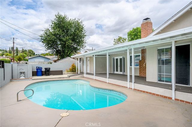 11555 Collett Ave, Granada Hills, CA 91344