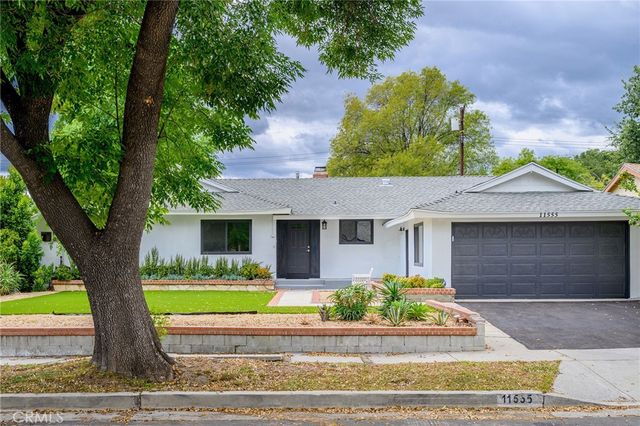 11555 Collett Ave, Granada Hills, CA 91344