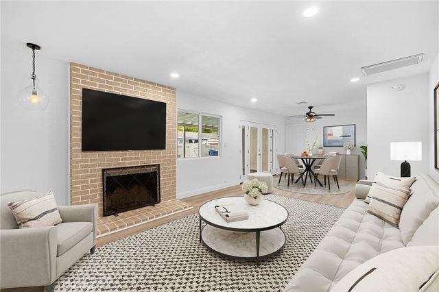 11555 Collett Ave, Granada Hills, CA 91344