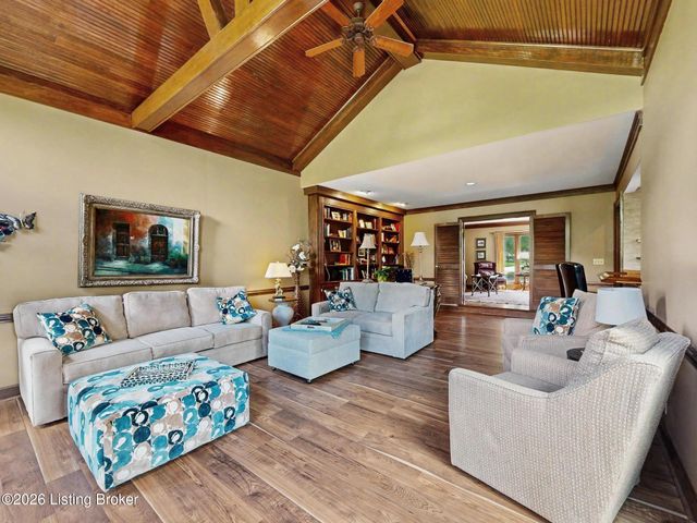 1105 Colonel Anderson Pkwy, Louisville, KY 40222