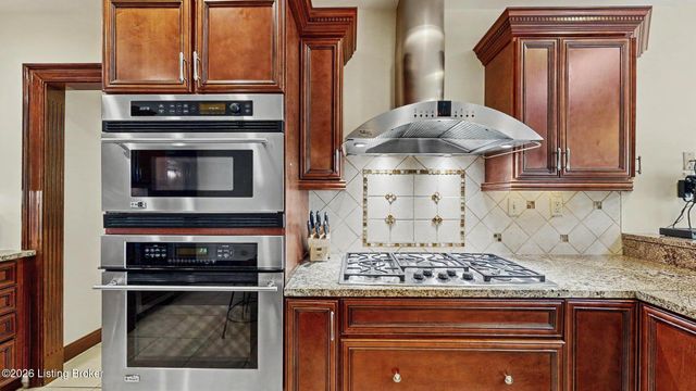 1105 Colonel Anderson Pkwy, Louisville, KY 40222