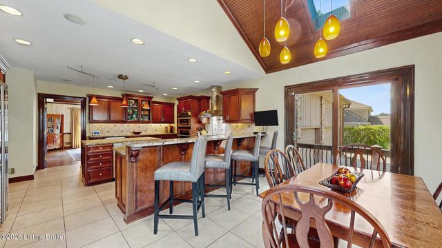 1105 Colonel Anderson Pkwy, Louisville, KY 40222