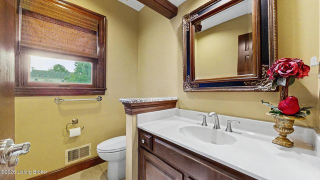 1105 Colonel Anderson Pkwy, Louisville, KY 40222