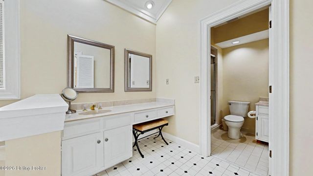 1105 Colonel Anderson Pkwy, Louisville, KY 40222