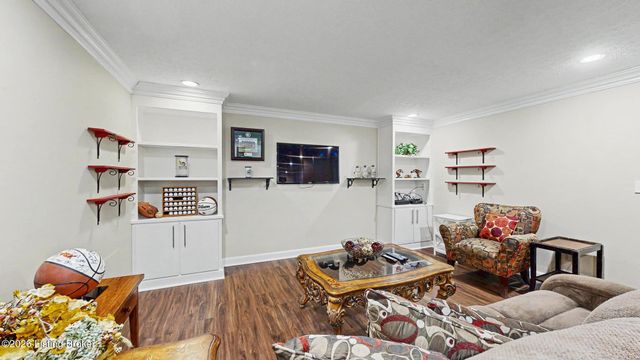1105 Colonel Anderson Pkwy, Louisville, KY 40222