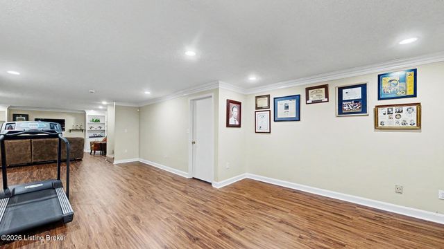1105 Colonel Anderson Pkwy, Louisville, KY 40222