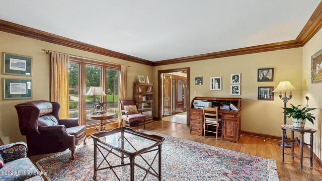 1105 Colonel Anderson Pkwy, Louisville, KY 40222