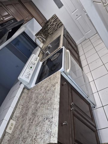 4455 Treehouse Lane 15B, Fort Lauderdale, FL 33319