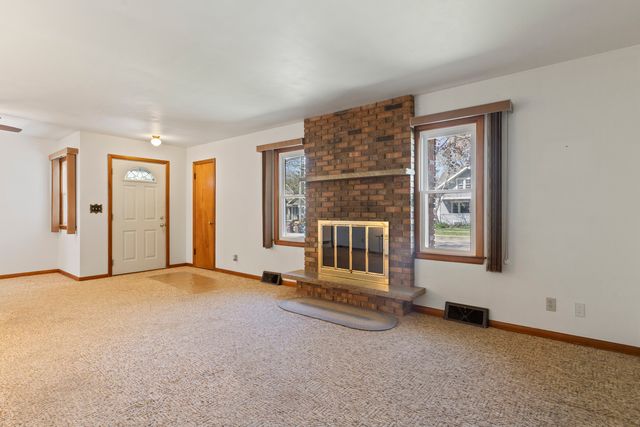 417 N Prairie Street, Rockton, IL 61072