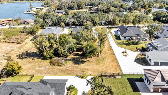 5063 CLIFFSIDE DR, Lakeland, FL 33812